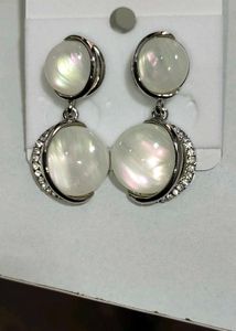 Oval Shaped Elegant Earrings