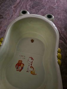 Pre-loved Baby Bathtub – Safe, Functional &amp; Love