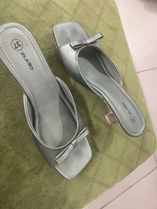 Zudio Heels Size 37