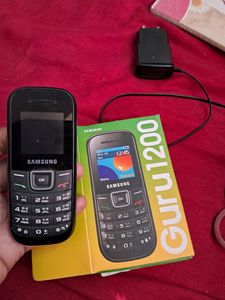 Samsung Phone TOTALLY New With Charger