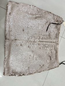 Forever 21 -sequence Mini Beige Skirt - Size m