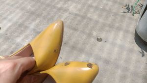 Heels Yellow