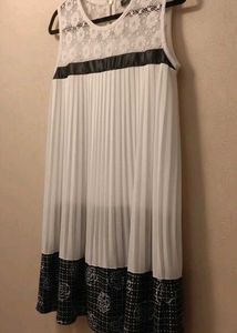 Elegant White Pleated Dress