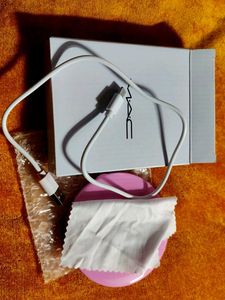 Mac LED compact mirror