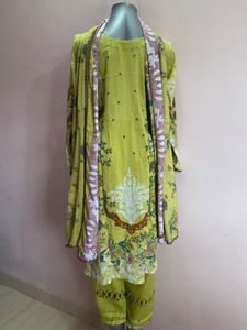 Elegant Floral Kurta Set