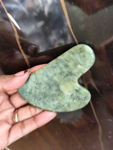 Combo of Guasha stone & Jade Roller
