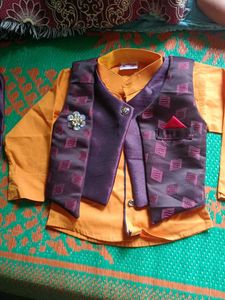 Kids&#39; Festive Outfit: Shirt &amp; Vest Set