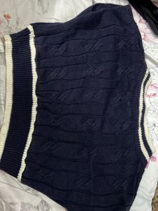 a upper knitwear for winter