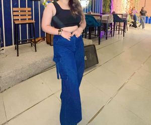 Black Cropped Tank Top