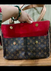 LV Stylish Handbag