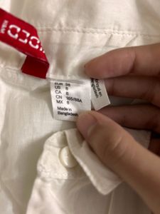 H&amp;M Sleeveless Button Down Shirt