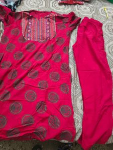 New Majenta Printed Kurta Set in xl size
