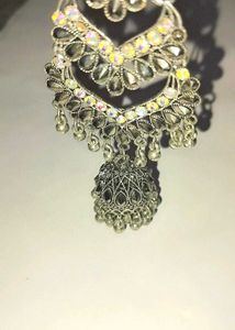 Earings for women..