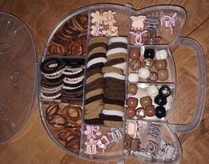 Combo Of Hair Tie And Mini Clutches