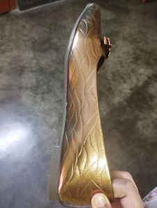 Golden ballerinas