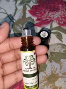 Premium Quality Roll On Attar: Parijat