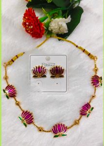 Lotus Neck Set