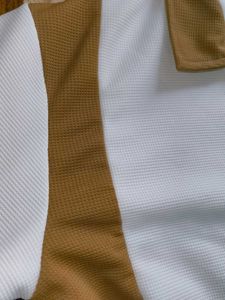 Men&#39;s Polo Neck Tshirt (With Chain)