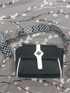Chic Black Crossbody Bag