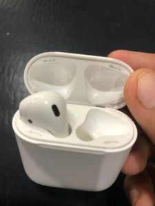 Apple Airpods A1602 Right Ear Missing
