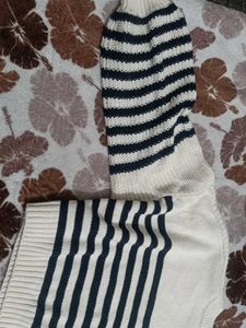 Striped Knit cropped Sweater