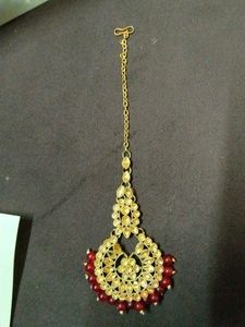 earrings with mangtika red