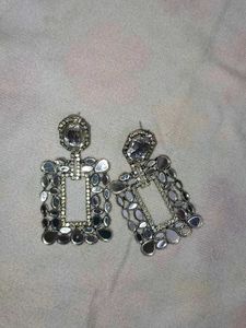 Earings