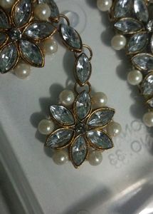 Pearls And Stone Necklace