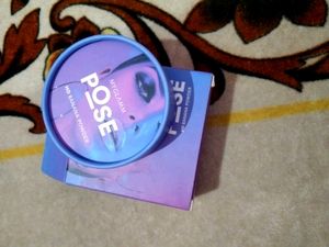 Myglam Pose Hd Bnana Powder Compact