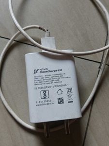 Vivo Charger 33w with cable free