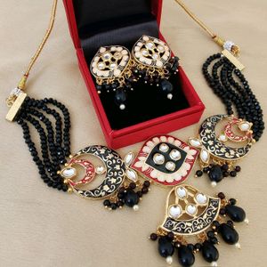 Beautifully Premium Quality Kundan Choker Set And Earings