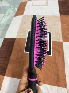 Delight Paddle Hair Brush 🩷🖤
