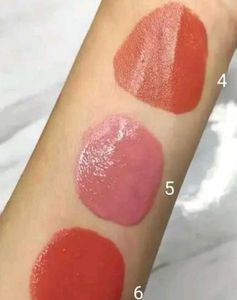 Huda Moji All Over Dewy Tint