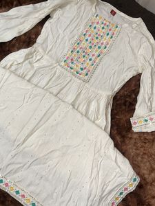 Embroidered White Kurti Set