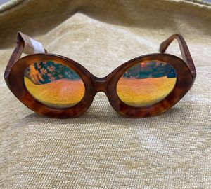 Retro Oval Sunglasses