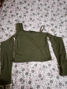 Sale!! 4 Diffrent Styles Croptops Combo Offerr!!