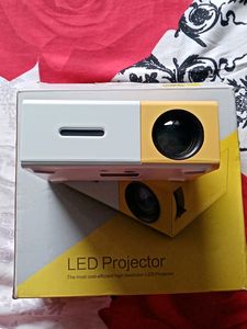 LED PROJECTOR