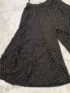 Juniper Black &amp; Gold-Toned PrintedFlared Pallazo