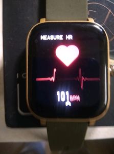 Cross beats Ignite Lyt Smartwatch Worth 4999