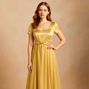 Elegant Gold 🪙 Gown