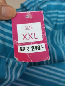 Blue and white striped shorts for women - TOTALLY NEW AND UNUSED