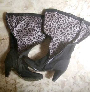 BRAND NEW 3 inc heels fancy long shoes
