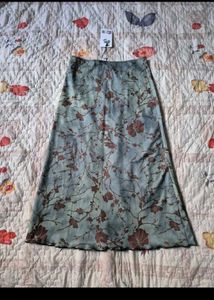 Floral Print midi Skirt (Newme)