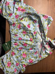 Elevanto Cute Crop Top