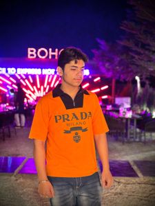 This Is Original Prada T Shirt At Lower Price