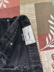 H&amp;M Slim Fit Black Jeans