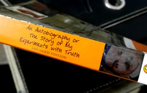 My Experiments With Truth By M.k.Ghandhi