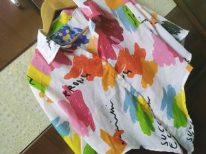 Multicolour FloralPrint  Croptop,Bustsize-38,Goes Well On Jeans And Skirts