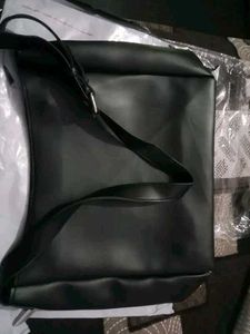 Elegant Black Handbag