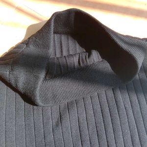 Black midi Ribbed Knit Skirt